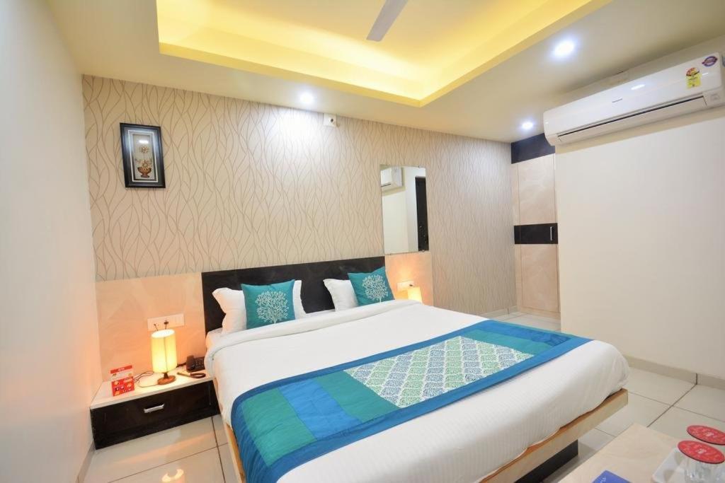 Hotel Sigma Inn Ahmedabad Exterior photo