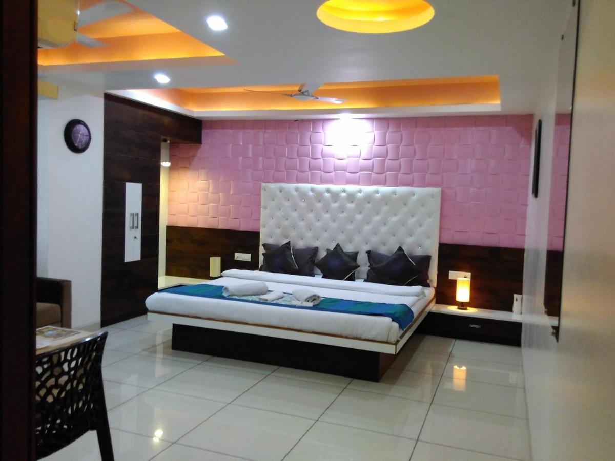 Hotel Sigma Inn Ahmedabad Exterior photo