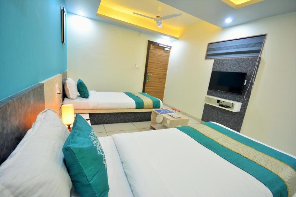 Hotel Sigma Inn Ahmedabad Exterior photo
